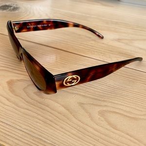 Gucci GG2195/S Tortoiseshell Women’s Sunglasses / brown lenses
